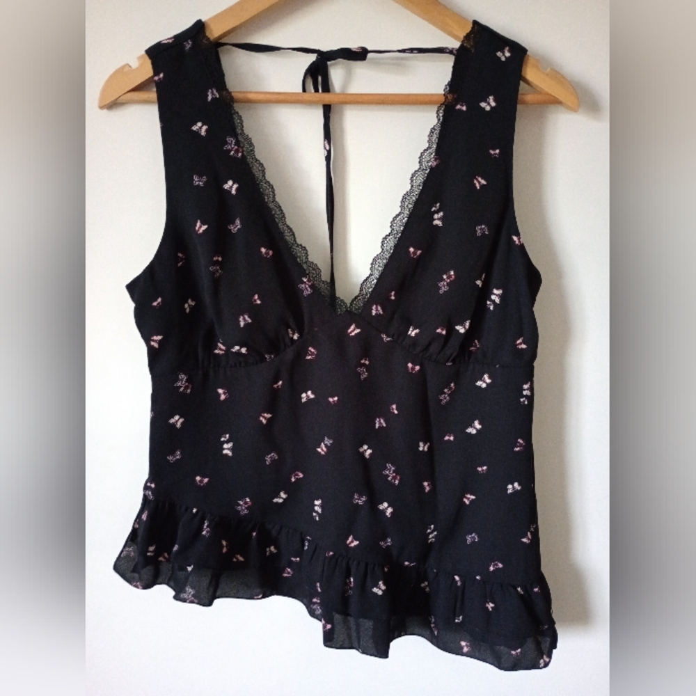 Wild Fable Black Asymmetrical Sleeveless Top with Plunge V-Neck Size Medium NWT